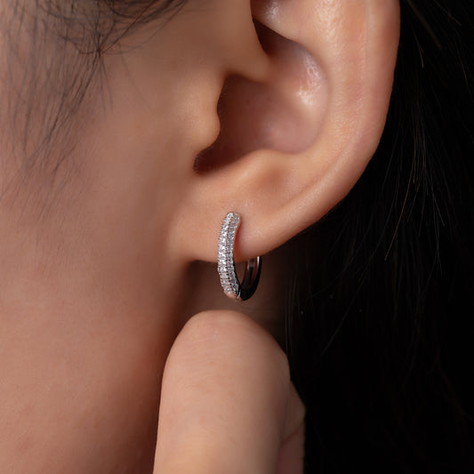 Boucles d’Oreilles Créoles en Argent 925 Pavées – Bijou Femme Élégant & Brillant
