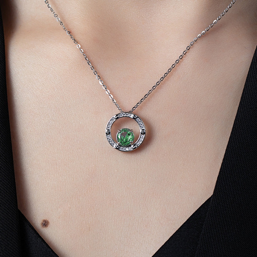 Collier Femme en Argent 925 avec Pendentif Rond et Pierre Verte – Élégance Intemporelle