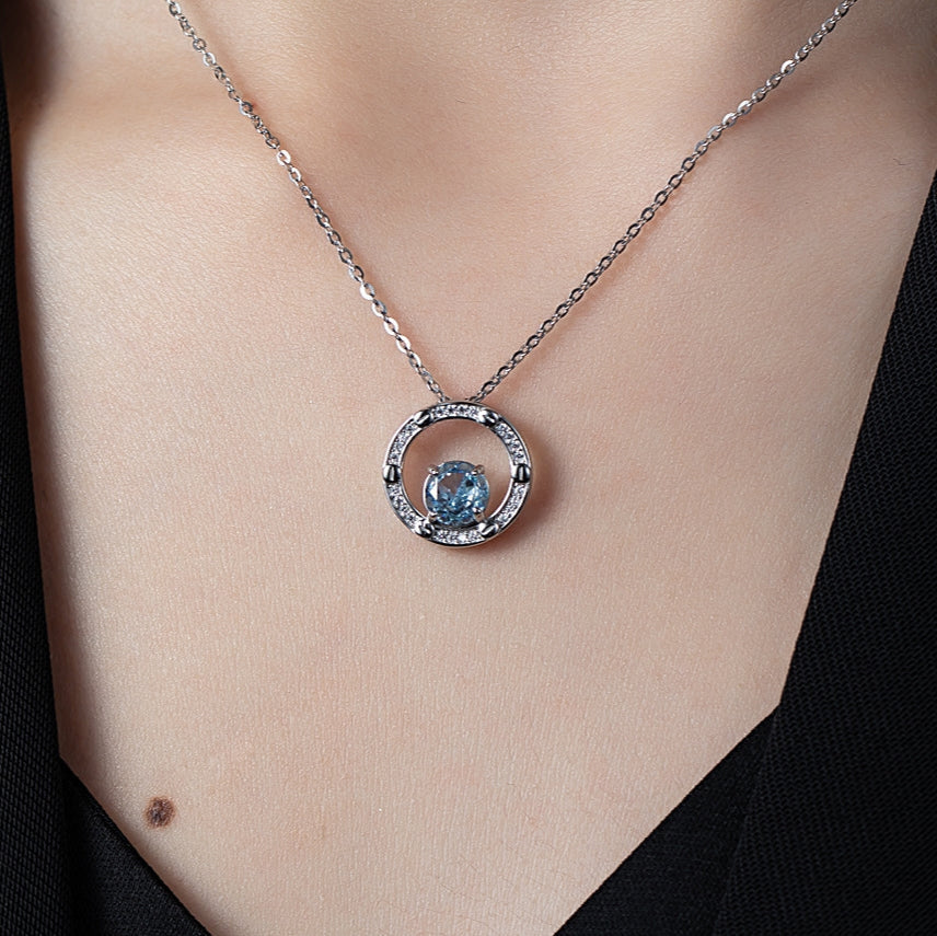 Collier Femme en Argent 925 avec Pierre Bleue et Cercle Sertis – Bijou Élégant et Lumineux
