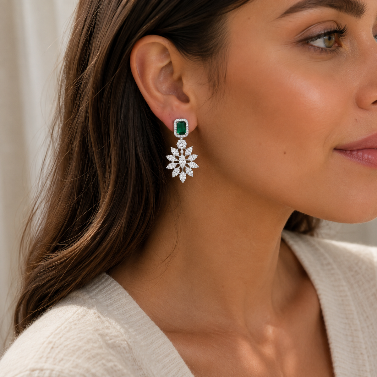 Boucles d’oreilles pendantes argent 925 rhodié pierre verte – Style floral éclatant