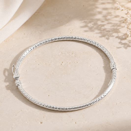 Bracelet martelé en argent 925 rhodié – Texture chic et éclat unique