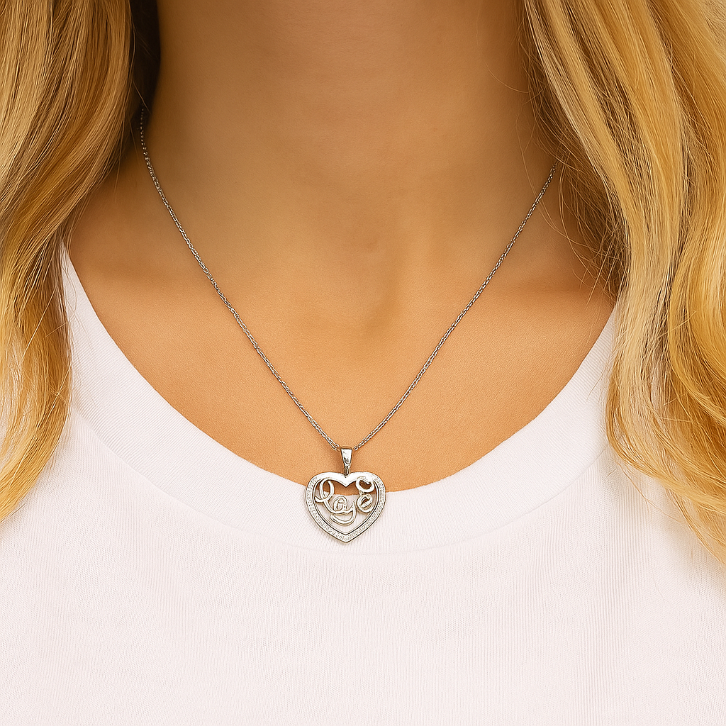 Collier Cœur "Love" en Argent 925 Rhodié – Pendentif Ajouré avec Zircons