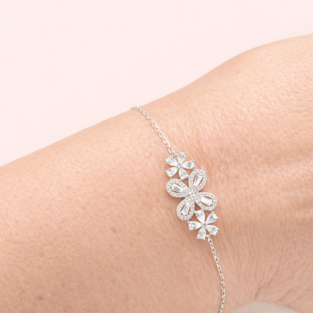 Bracelet fleur pavée en argent 925 rhodié – Élégance délicate