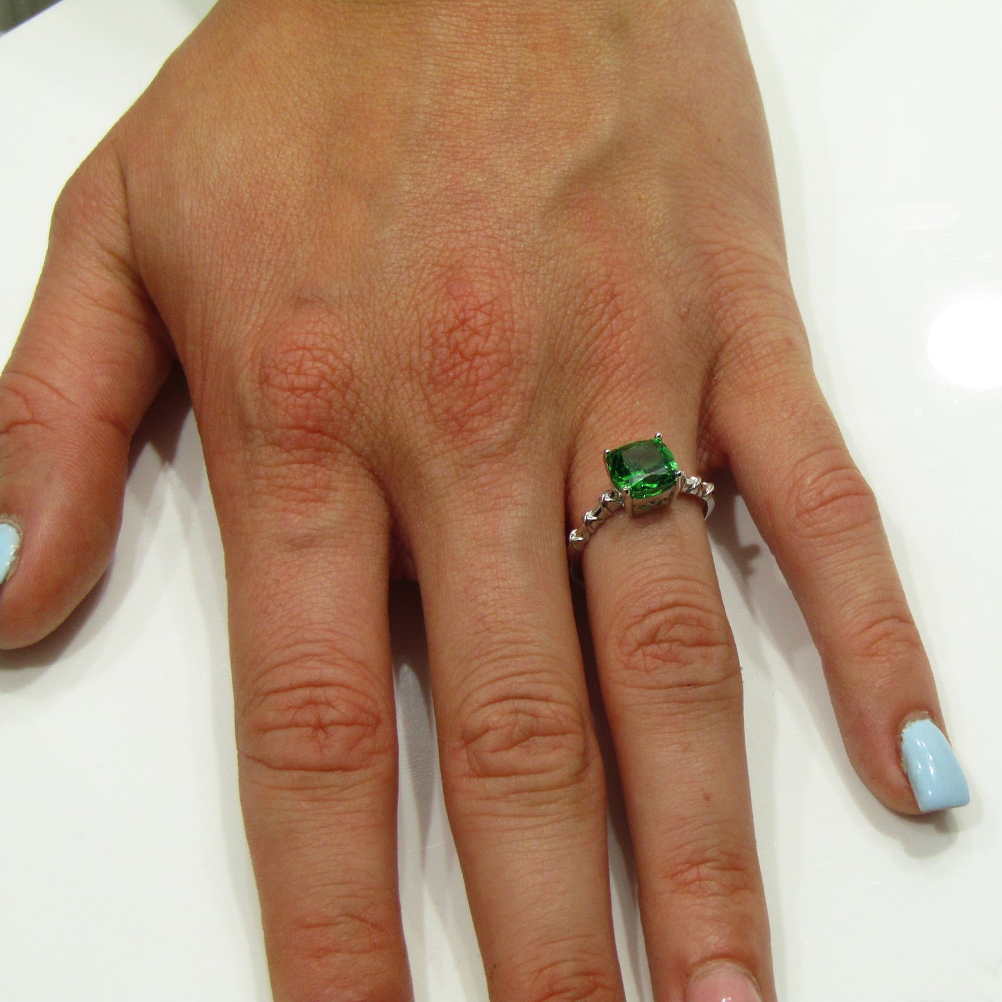 Bague Femme Argent 925 avec Pierre Verte – Élégance Luxueuse et Raffinée