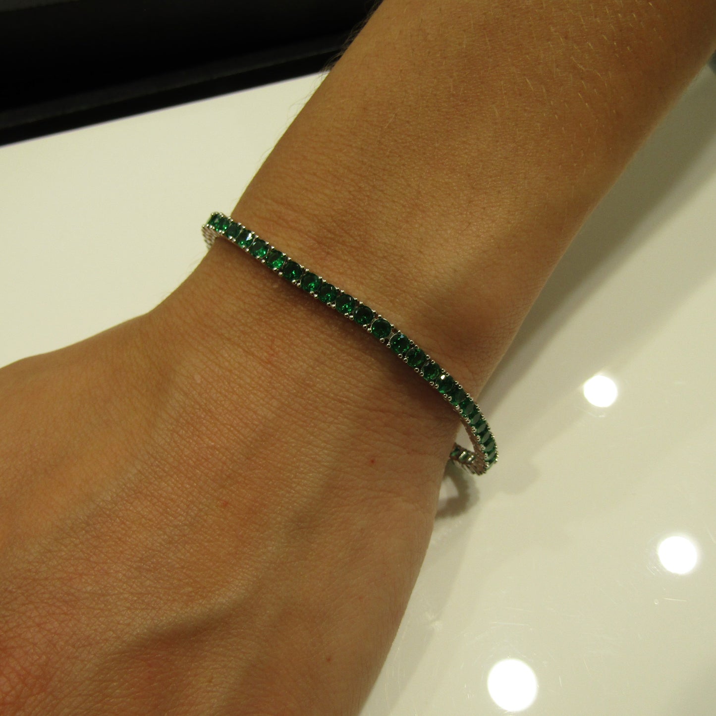 Bracelet tennis argent 925 rhodié – Zirconiums vert émeraude 3 mm