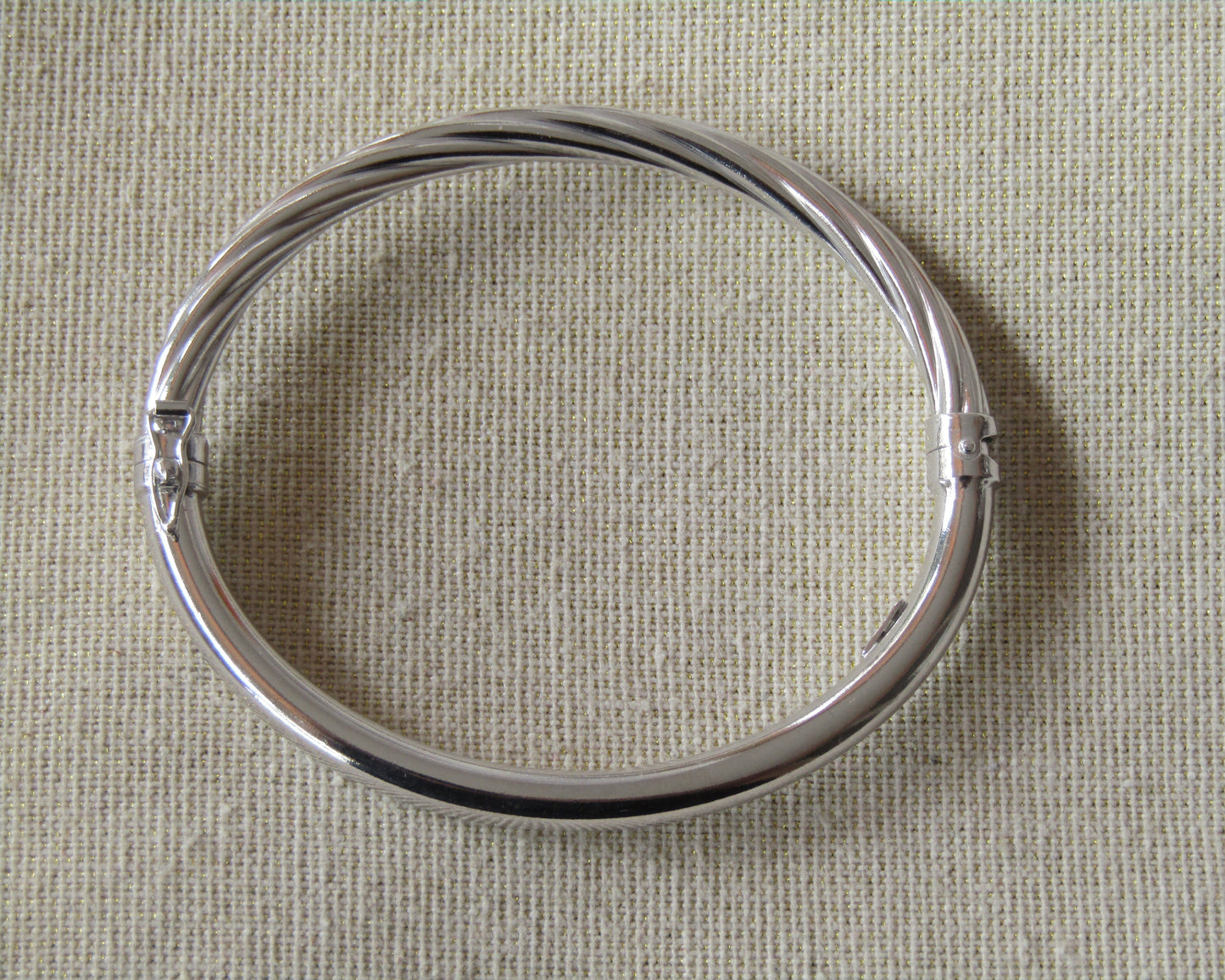Bracelet réversible en argent 925 rhodié – Un côté lisse, un côté torsadé, deux styles en un bijou