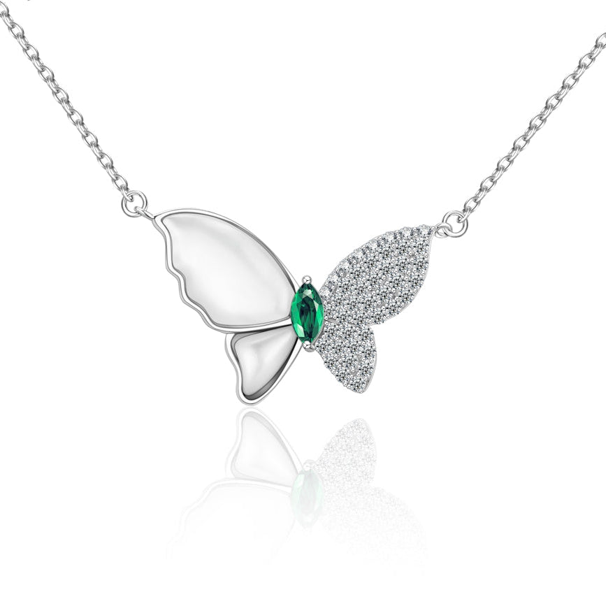 Collier papillon en argent 925 rhodié – Élégance lumineuse et pierre verte scintillante