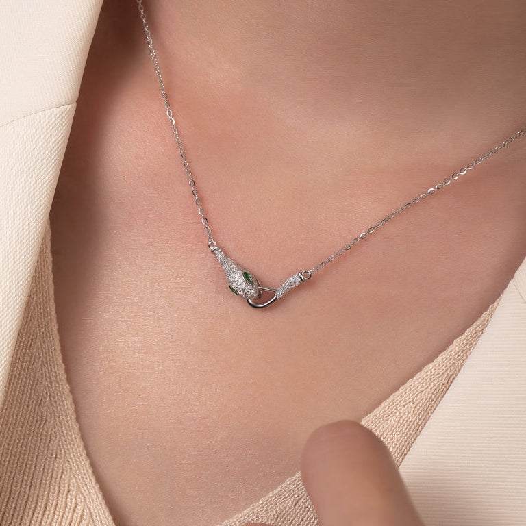Collier Serpent en Argent 925 – Élégance envoûtante et symbolique puissante
