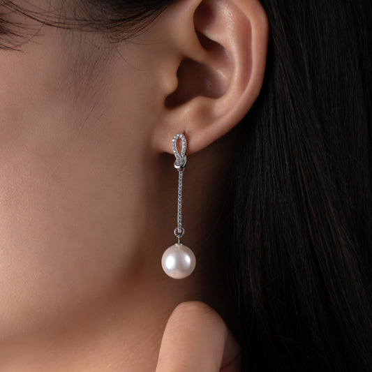 Boucles d’oreilles pendantes en Argent 925 avec perles et zirconiums – Élégance intemporelle et éclat raffiné