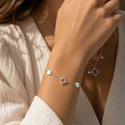 Bracelet femme en argent 925 rhodié avec nacre blanche et losange serti de zirconiums – Jessilver