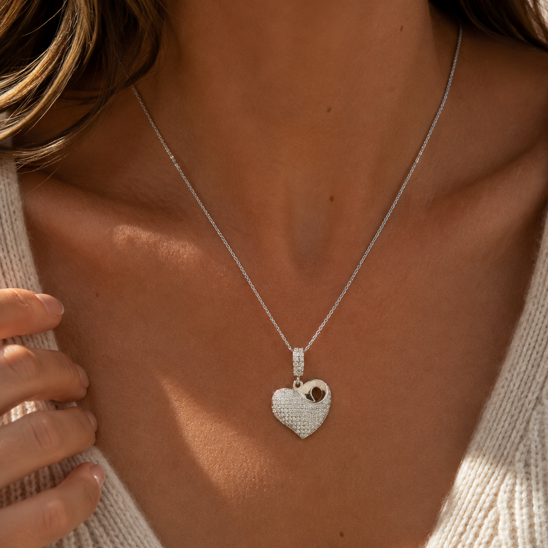 Collier cœur en argent 925 rhodié pavé de zircons blancs – Collier femme élégant et romantique