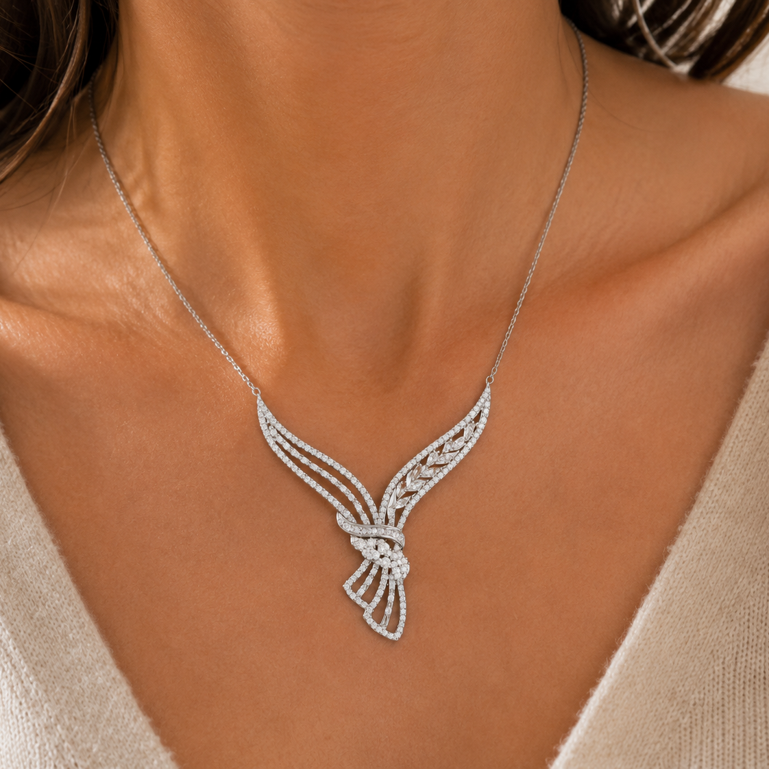 Collier ailes pavées en argent 925 rhodié – Élégance aérienne