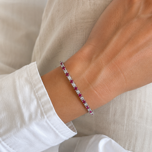 Bracelet tennis en argent 925 rhodié et zirconiums rouges – Élégance éclatante
