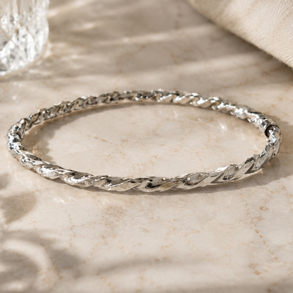 Bracelet torsadé martelé en argent 925 rhodié – Design sculpté et éclat contemporain