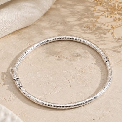 Bracelet martelé en argent 925 rhodié – Texture chic et éclat unique