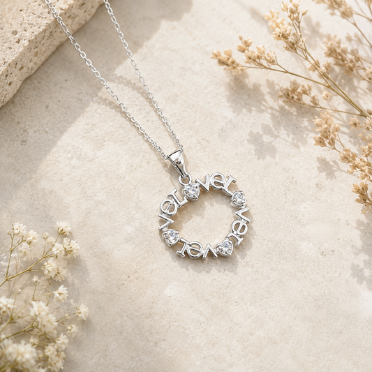 Pendentif cercle "Love" en argent 925 rhodié – Message d’amour et éclat intemporel