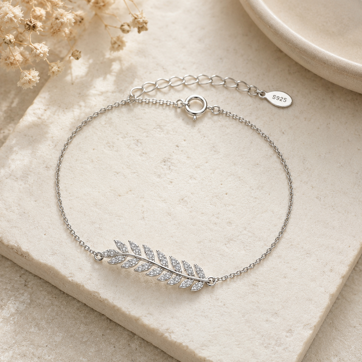 Bracelet femme branche de laurier en argent 925 rhodié serti d'oxydes de zirconium blancs – Jessilver