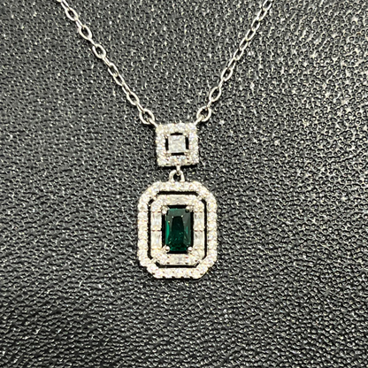 Collier argent 925 rhodié avec pierre verte émeraude – pendentif rectangle zirconium scintillant