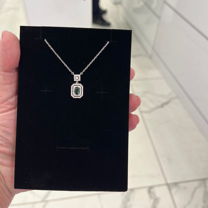 Collier argent 925 rhodié avec pierre verte émeraude – pendentif rectangle zirconium scintillant