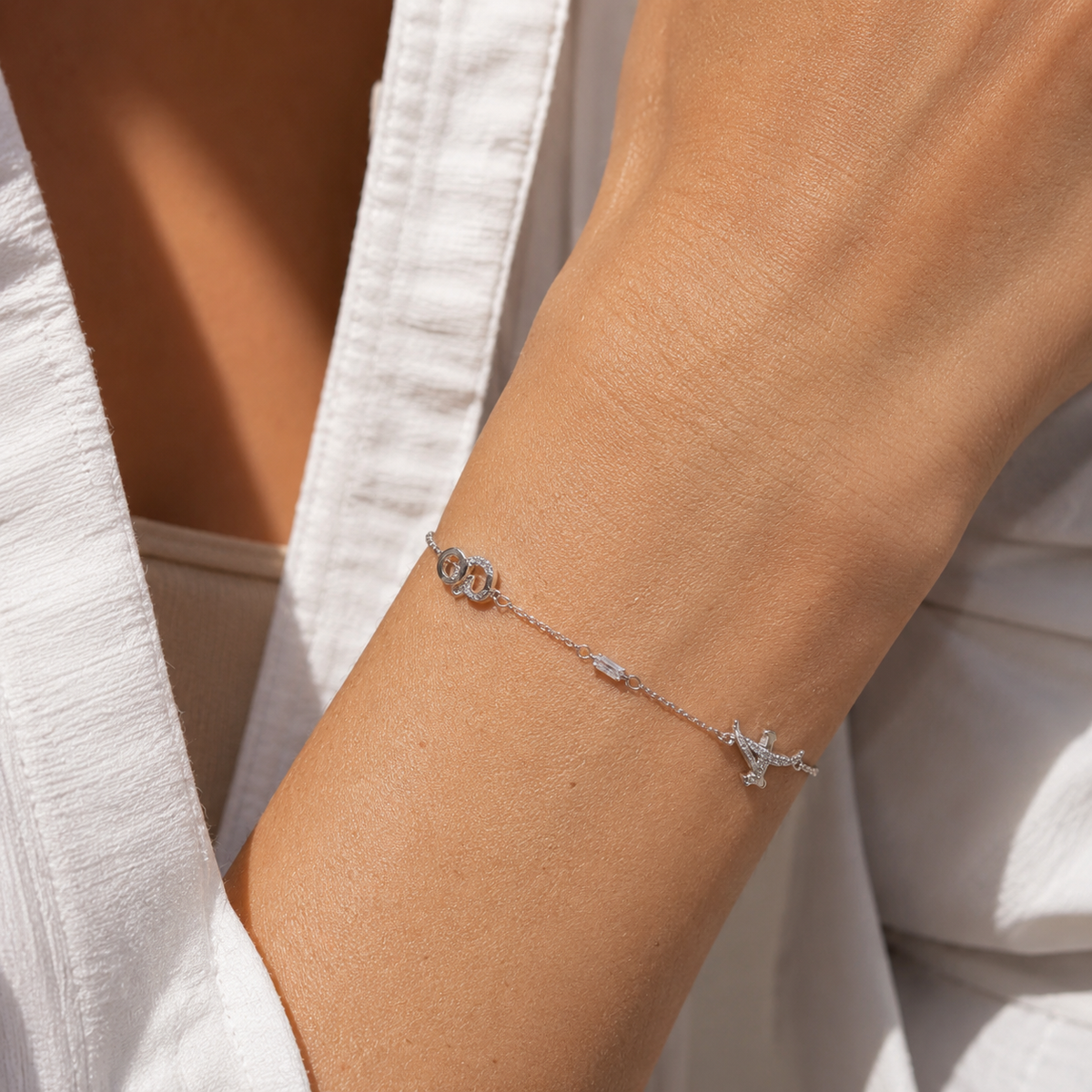 Bracelet Chiffres 4 et 3 Argent 925 Rhodié Pavé de Zircons Blancs – Bijou Femme