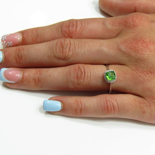 Bague Halo en Argent 925 avec Pierre Verte – Élégance Intense et Éclat Luxueux