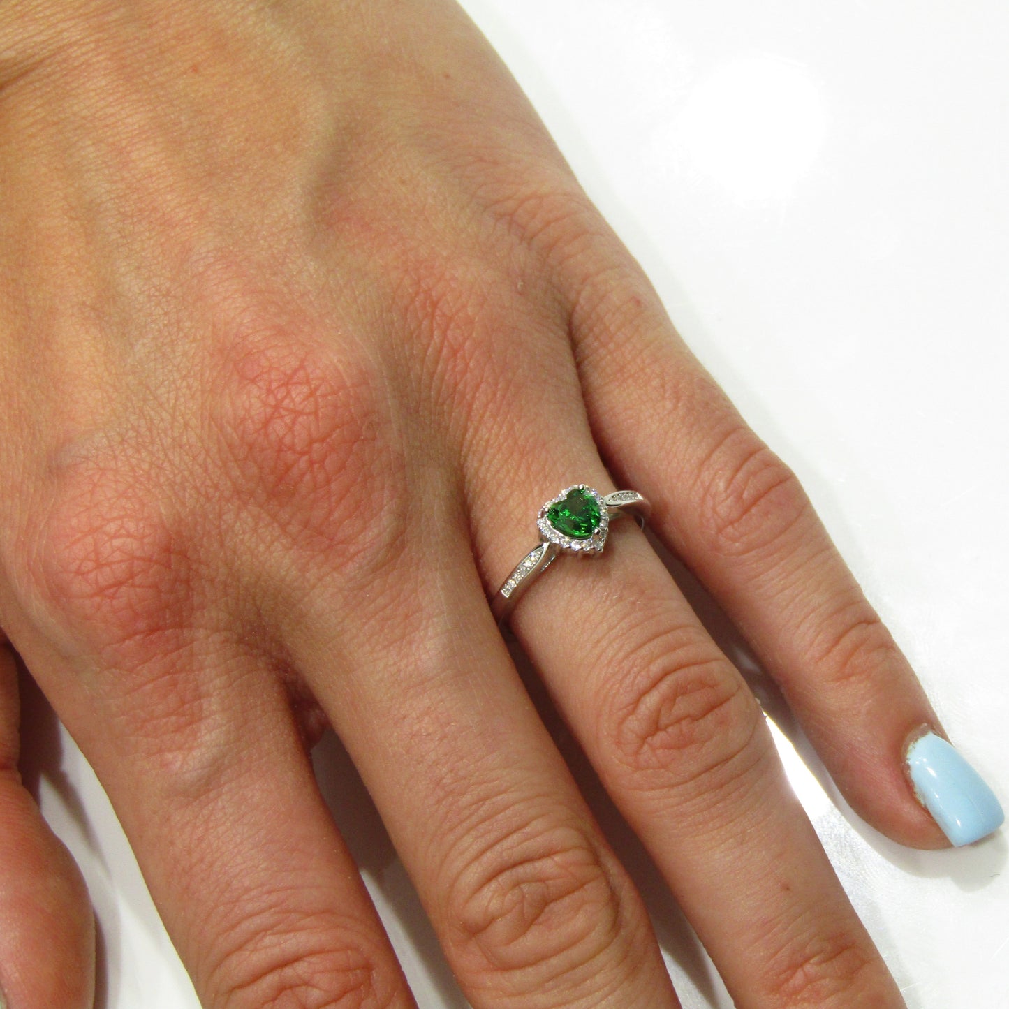 Bague Femme en Argent 925 avec Pierre Verte Cœur et Zircons | Bijou Élégant et Raffiné