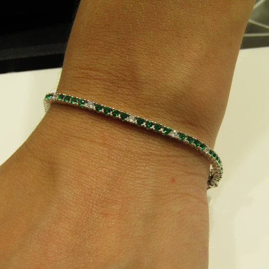 Bracelet tennis argent 925 rhodié avec zircons verts – Élégance et éclat